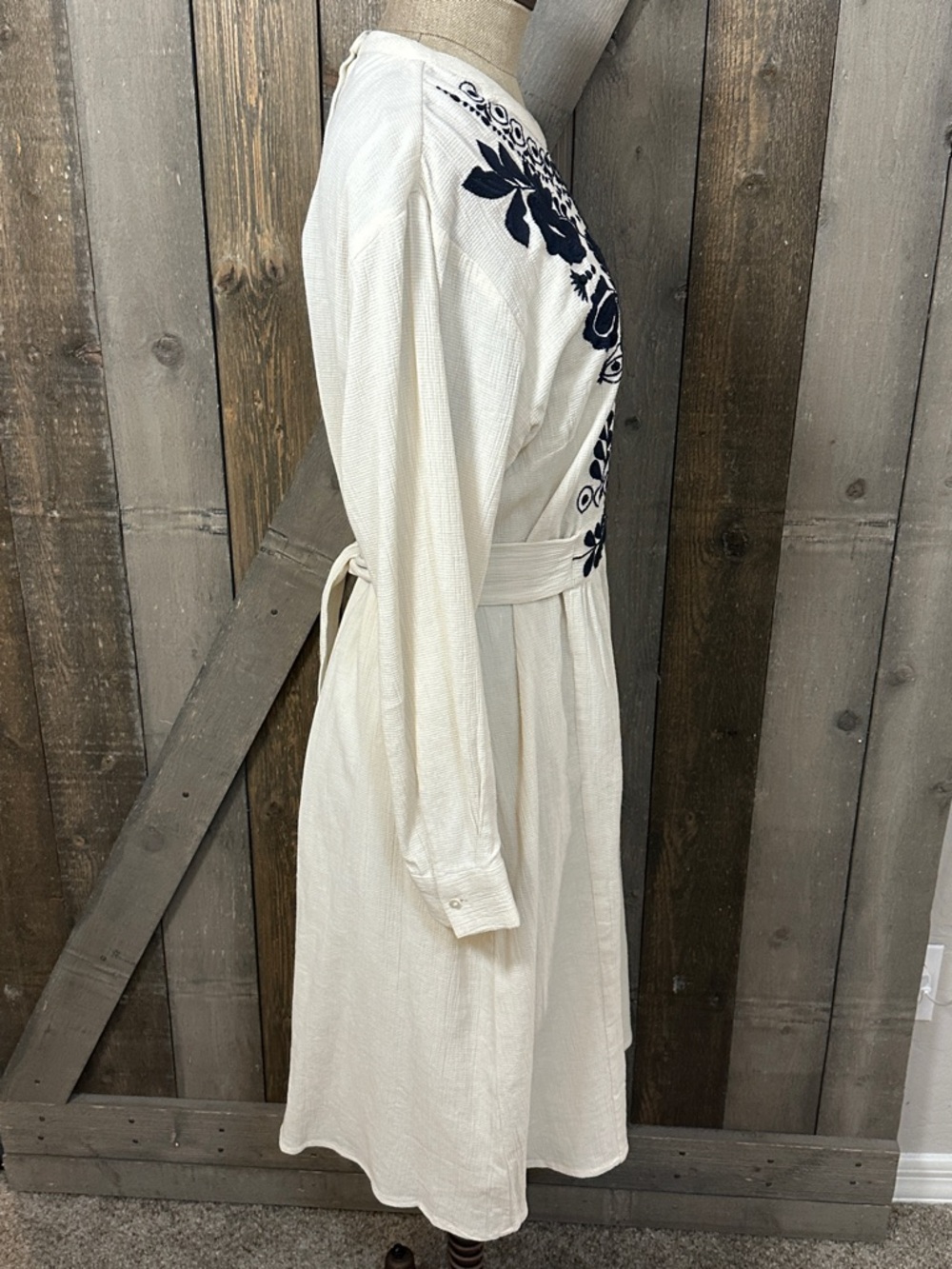 Anthropologie Antik Batik Cotton Ivory Long-Sleeve Black Embroidered Dress - Picture 10 of 16